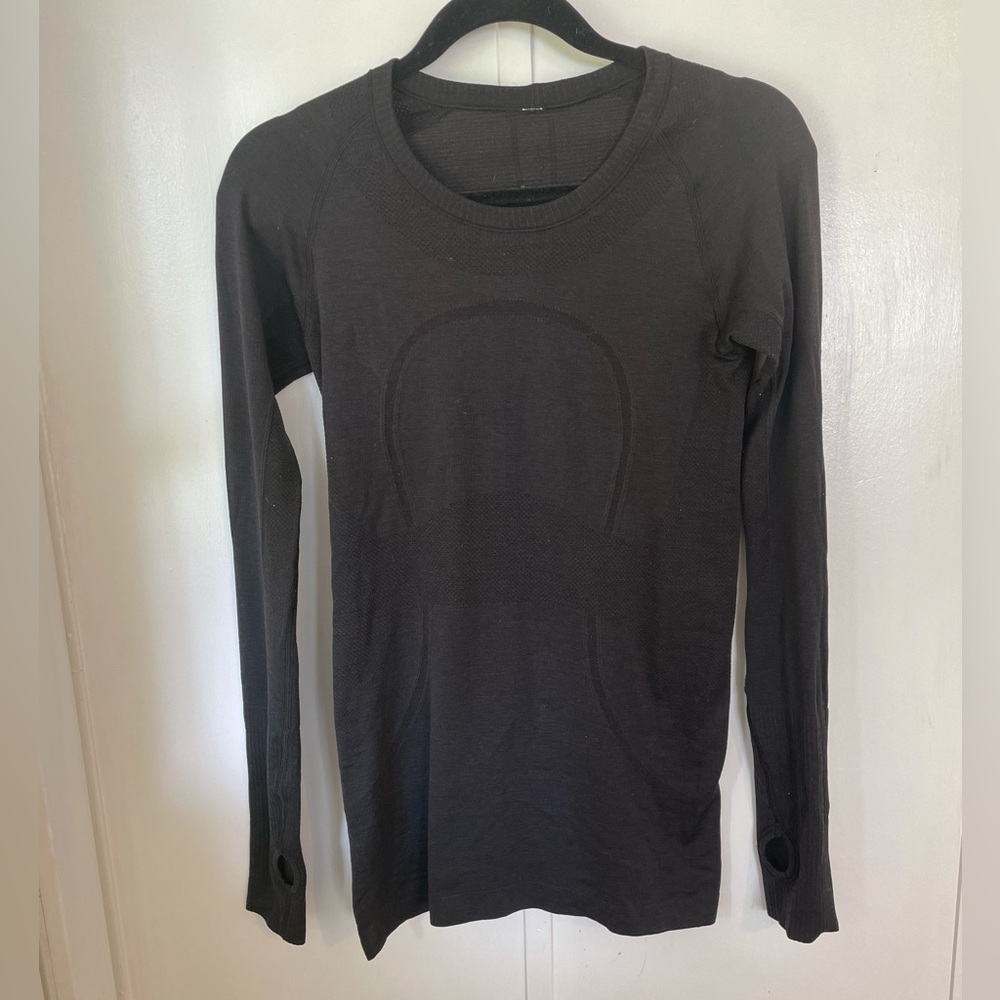 Lululemon shirt